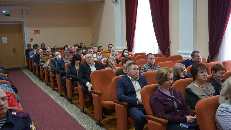 фото Глава Курганинского района Андрей Ворушилин провел расширенное планерное аппаратное совещание