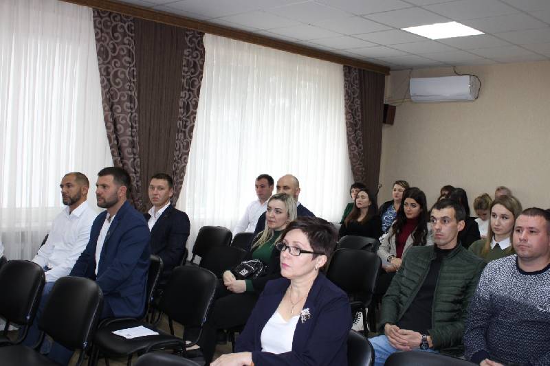 В ЗСК состоялось XVII отчетно-выборное общее собрание Совета молодых депутатов Краснодарского края. 