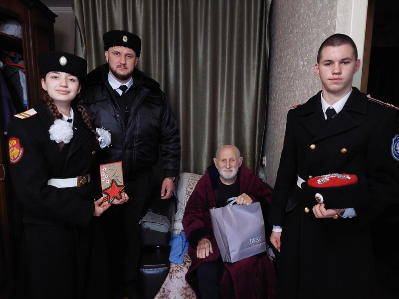Поздравили ветеранов Великой Отечественной войны в преддверии Дня Защитника Отечества.