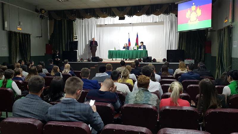 22 ноября молодые парламентарии Курганинского района приняли участие в организационном заседании комитета Совета молодых депутатов Краснодарского края