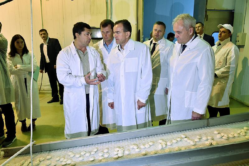 С начала года перерабатывающие предприятия региона произвели продукцию на сумму более 200 млрд рублей