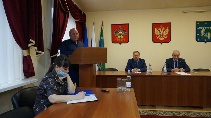 Глава Курганинского района Андрей Ворушилин провел еженедельное планерное аппаратное совещание
