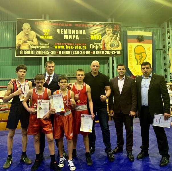 Молодой депутат принял участие в организации соревнований  по боксу среди подростков