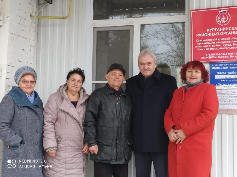 Глава района Андрей Ворушилин побывал в гостях в районном обществе инвалидов