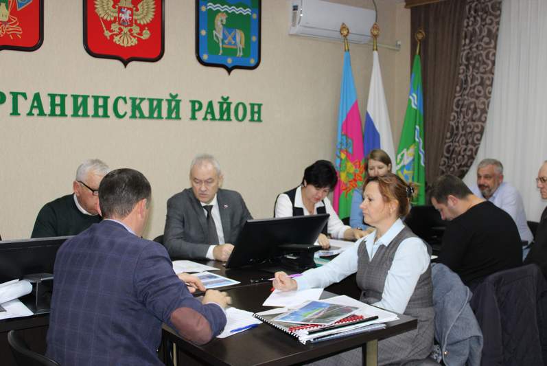 Глава Курганинского района Андрей Ворушилин провел заседание Градостроительного совета 