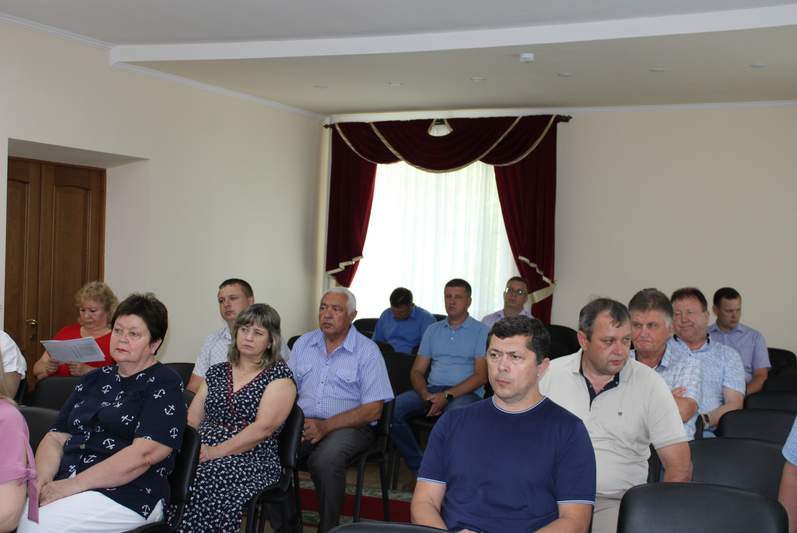 Глава Курганинского района Андрей Ворушилин принял участие в 26-ой сессии Совета муниципального образования Курганинский район VII созыва