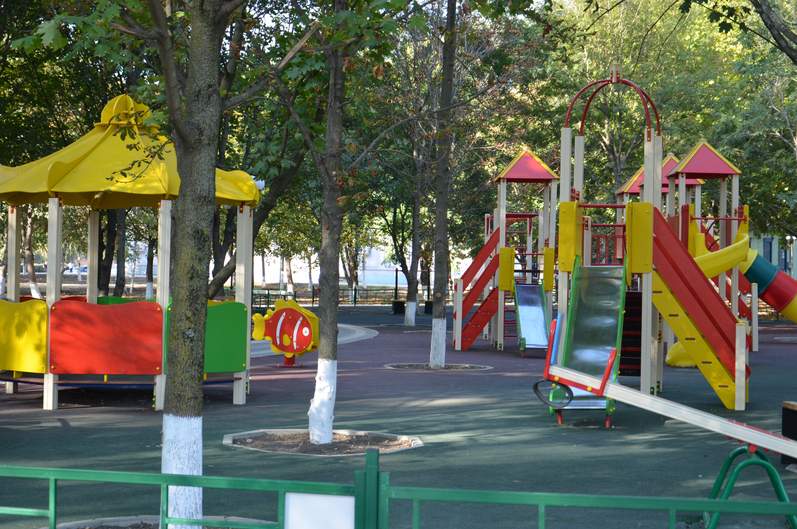 В Курганинском районе в рамках реализации нацпроекта «Жилье и городская среда» и региональной программы «Формирование комфортной городской среды» благоустроили еще один парк